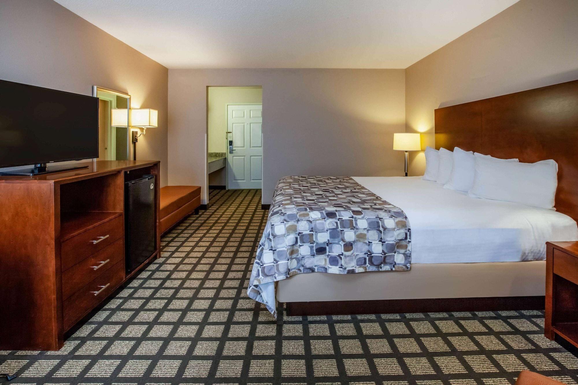 Baymont By Wyndham Mackinaw City Extérieur photo