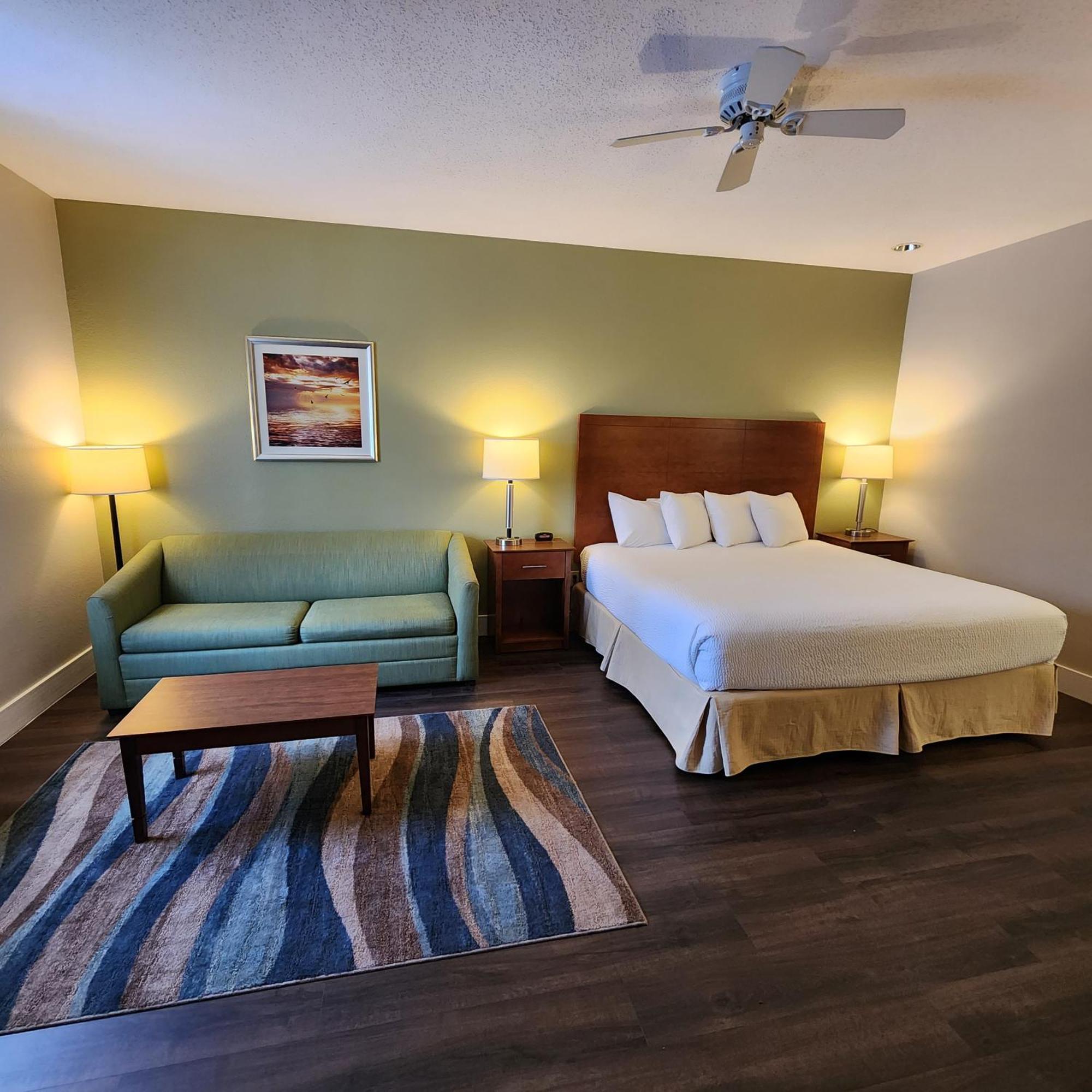 Baymont By Wyndham Mackinaw City Extérieur photo
