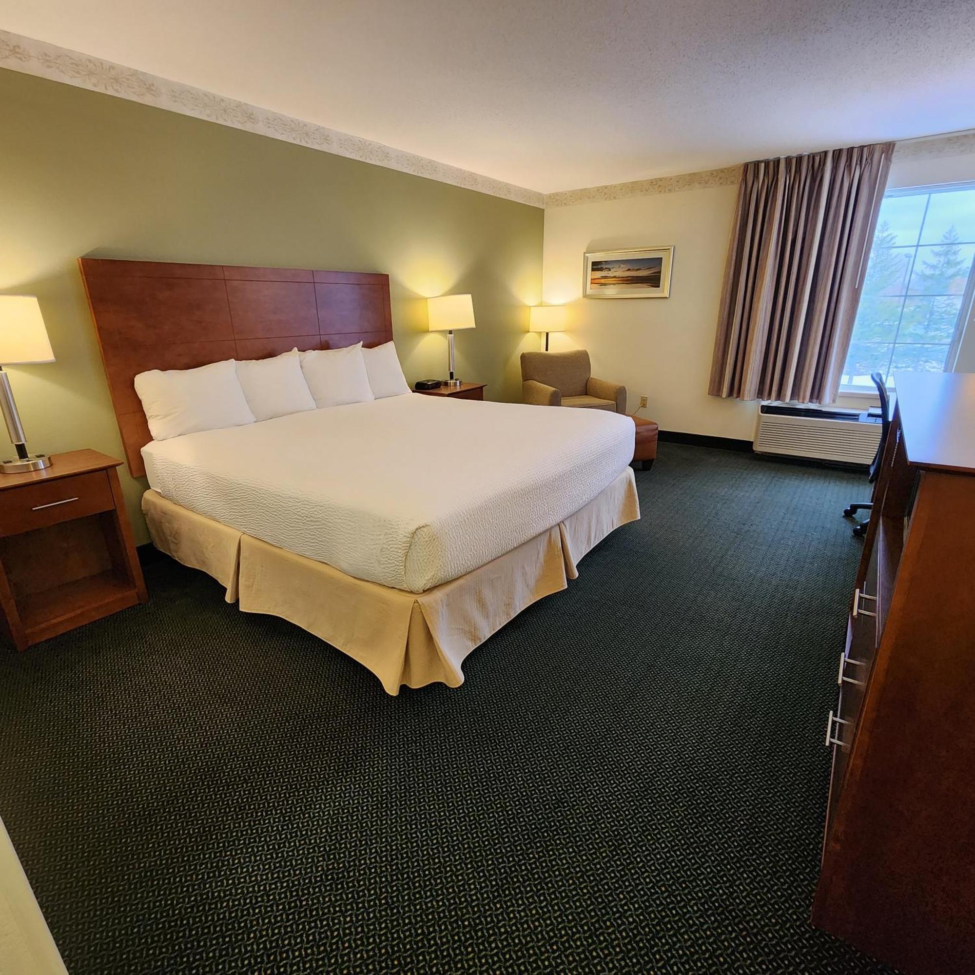 Baymont By Wyndham Mackinaw City Extérieur photo